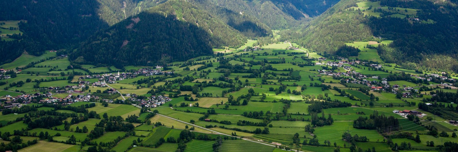 Luftaufnahme vom Talboden Lienz 